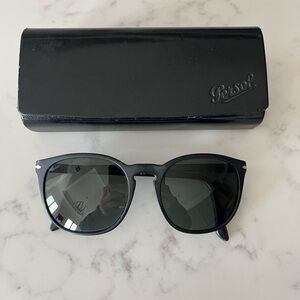 Persol Sunnies with Original Leather Case